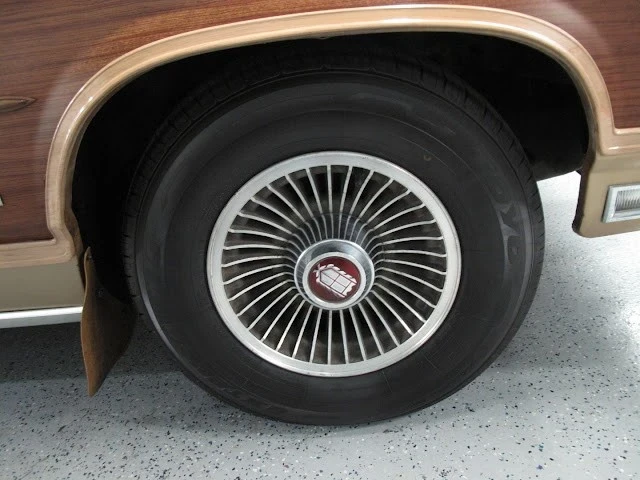 1984 Ford Country Squire - Image 14 of 21
