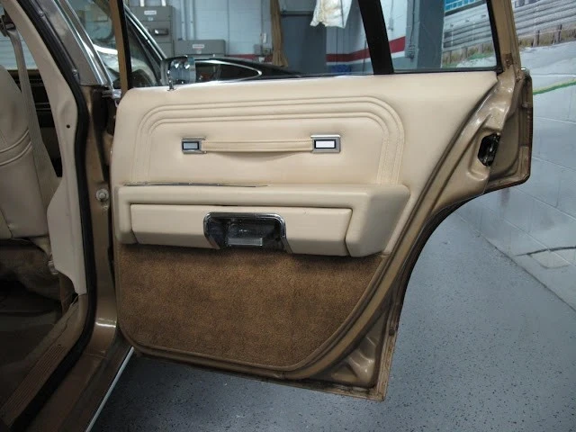 1984 Ford Country Squire - Image 19 of 21