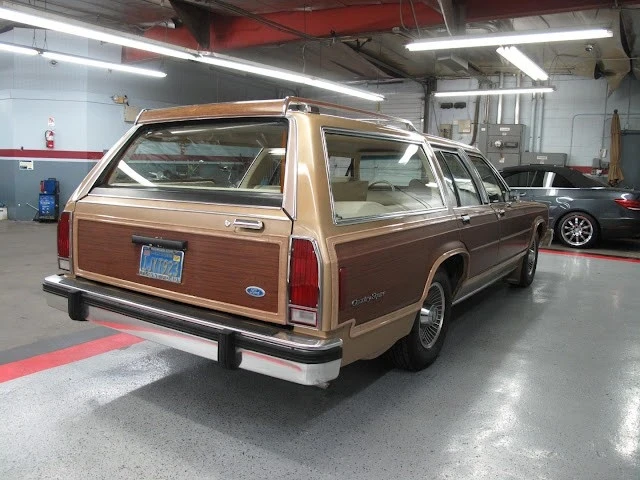 1984 Ford Country Squire - Image 18 of 21