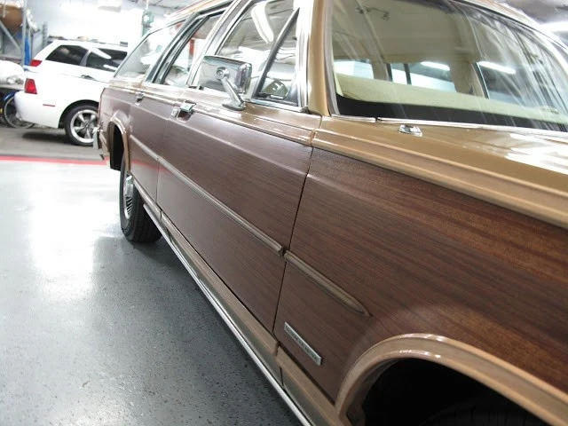 1984 Ford Country Squire - Image 12 of 21