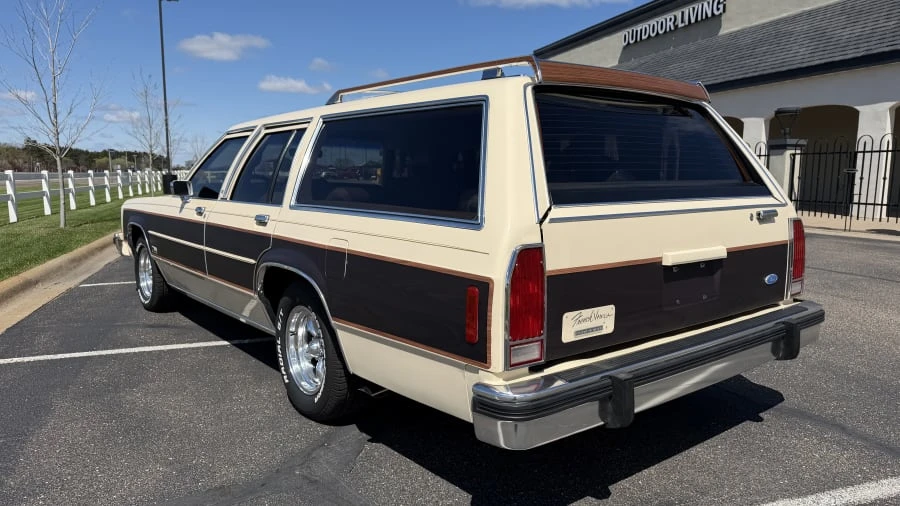 1984 Ford LTD - Image 10 of 31