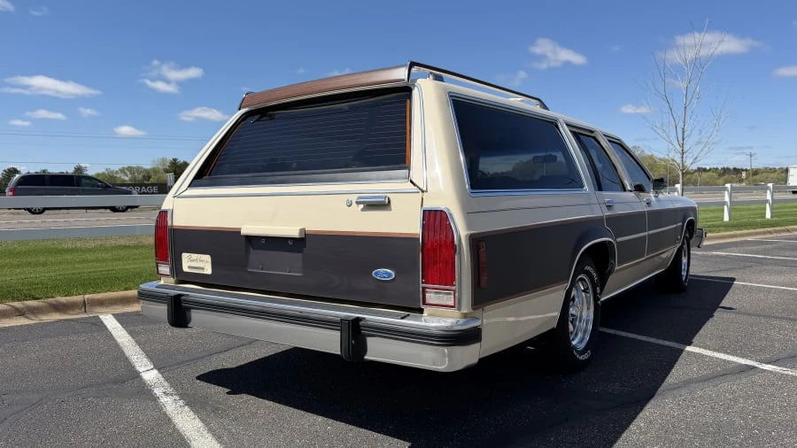 1984 Ford LTD - Image 9 of 31