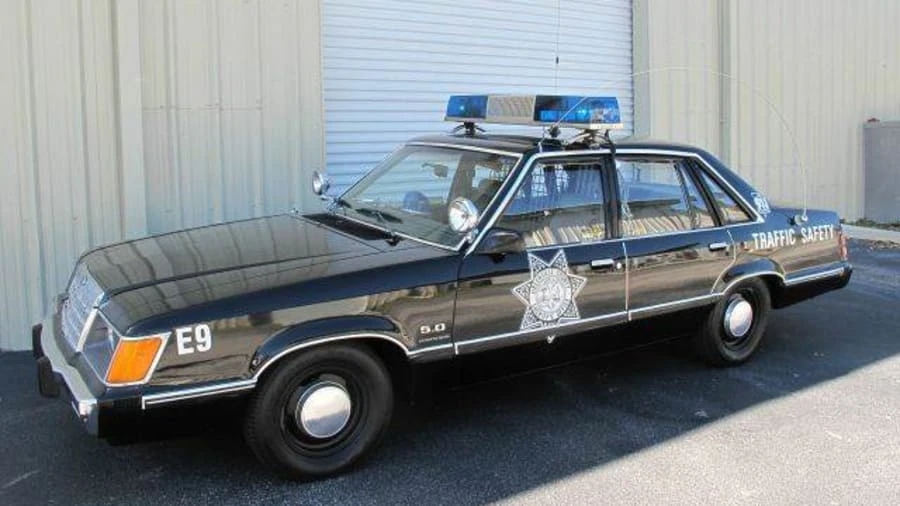 1984 Ford LTD - Image 10 of 17