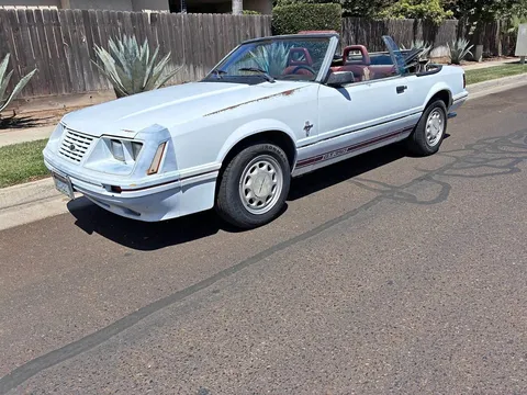 1984 Ford Mustang Convertible 2D