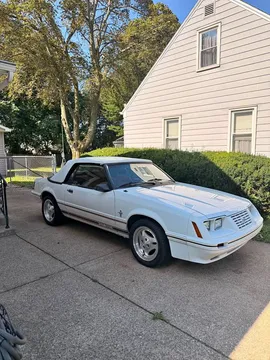 1984 Ford Mustang GT Convertible 2D