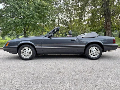 1984 Ford Mustang GT Convertible 2D