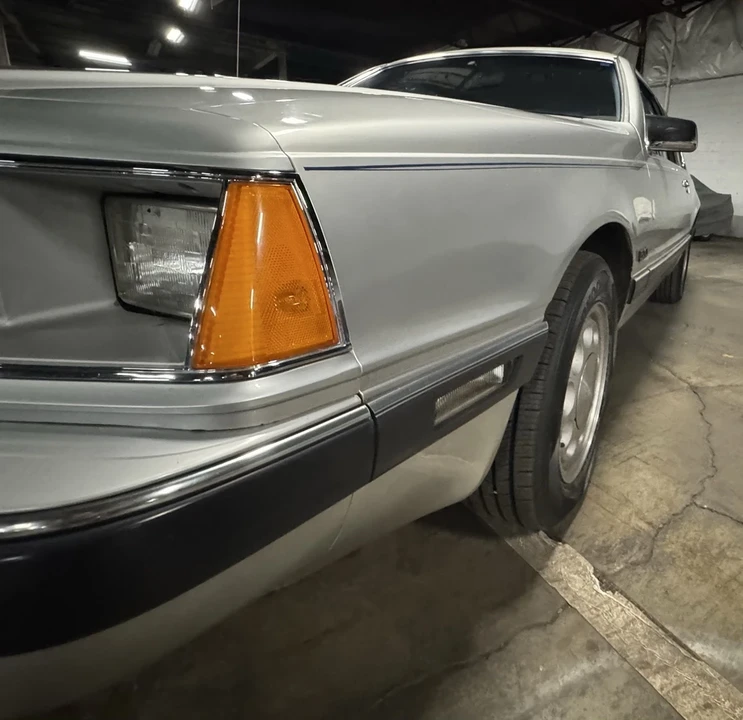 1984 Ford Thunderbird 9th Gen - Image 9 of 21