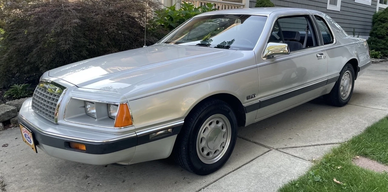 1984 Ford Thunderbird 7th Gen - Image 3 of 21
