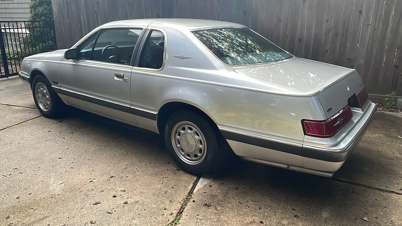 1984 Ford Thunderbird 9th Gen - Image 2 of 21