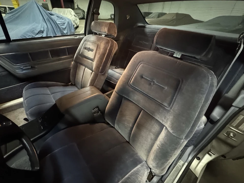 1984 Ford Thunderbird 9th Gen - Image 16 of 21