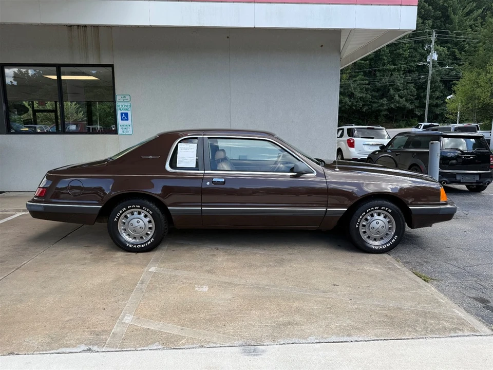 1984 Ford Thunderbird 9th Gen - Image 2 of 16