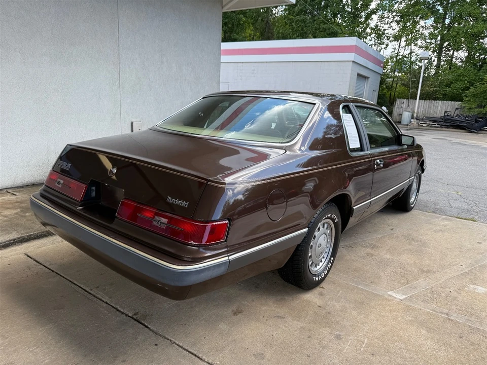 1984 Ford Thunderbird 9th Gen - Image 3 of 16
