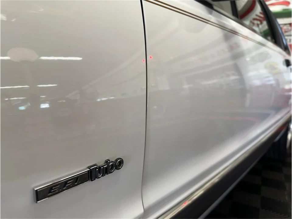 1984 Ford Thunderbird 9th Gen - Image 8 of 31