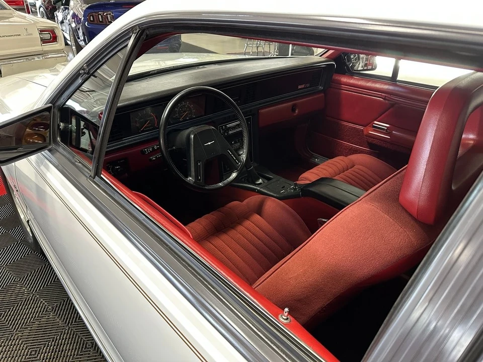1984 Ford Thunderbird 9th Gen - Image 11 of 31