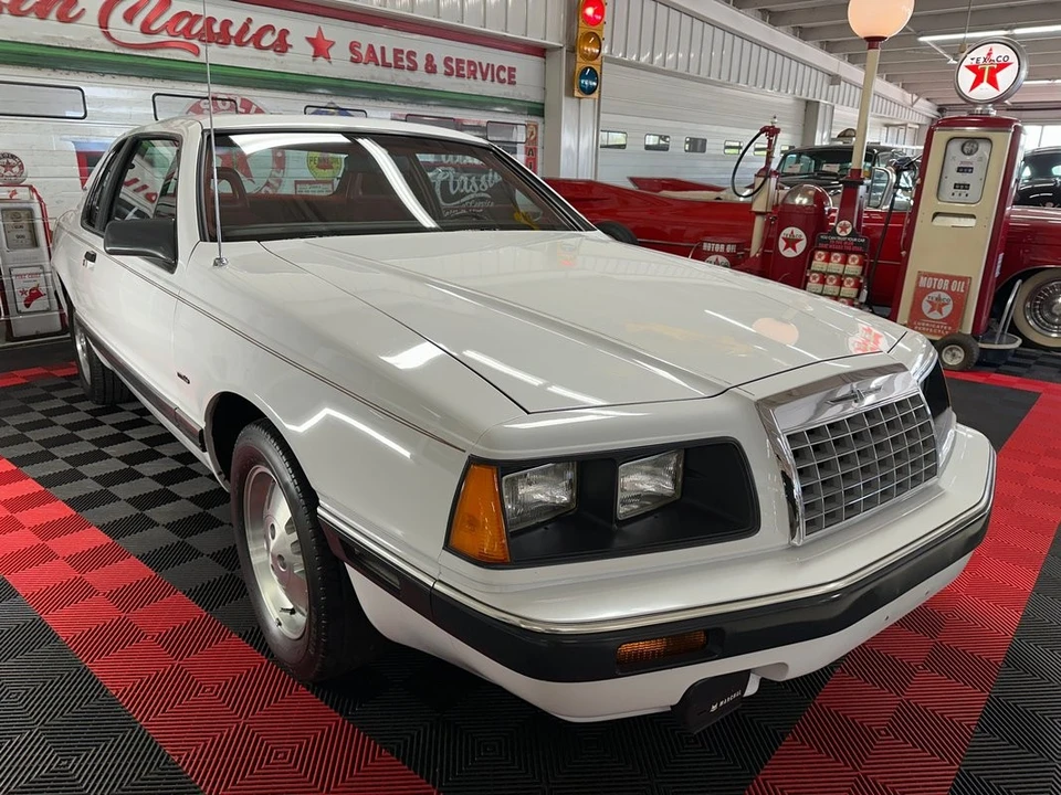 1984 Ford Thunderbird 9th Gen - Image 2 of 31