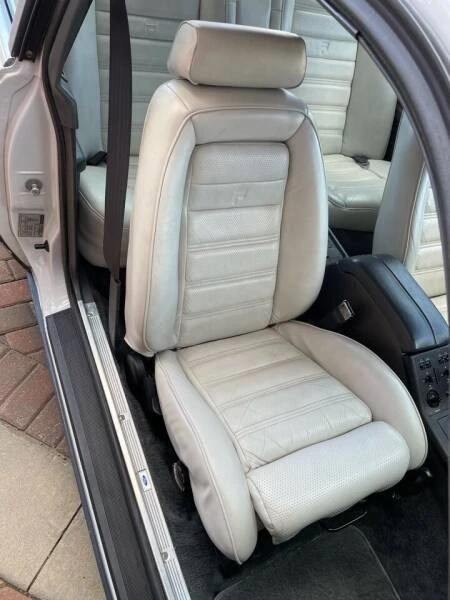 1984 Ford Thunderbird 9th Gen - Image 21 of 31