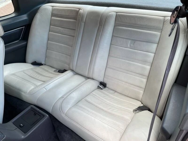 1984 Ford Thunderbird 9th Gen - Image 23 of 31