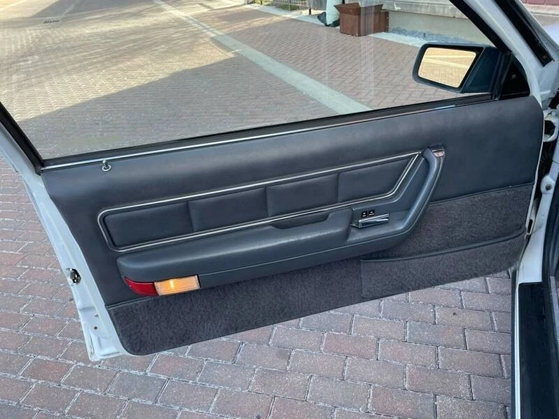 1984 Ford Thunderbird 9th Gen - Image 9 of 31