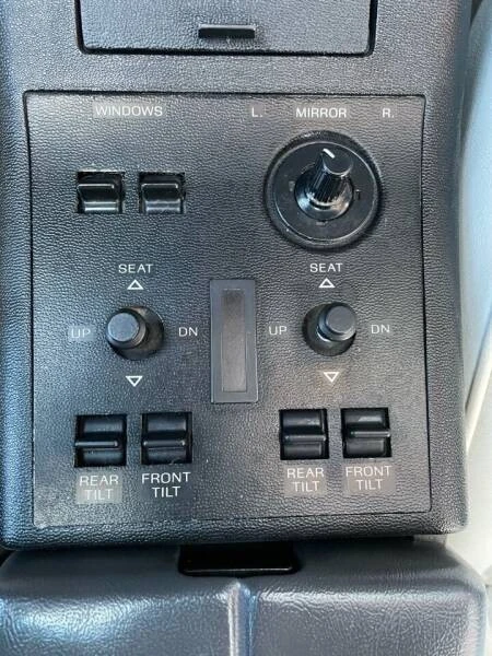 1984 Ford Thunderbird 9th Gen - Image 19 of 31
