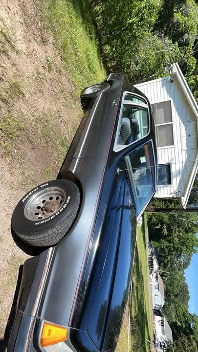 1984 Ford Thunderbird 9th Gen - Image 4 of 10