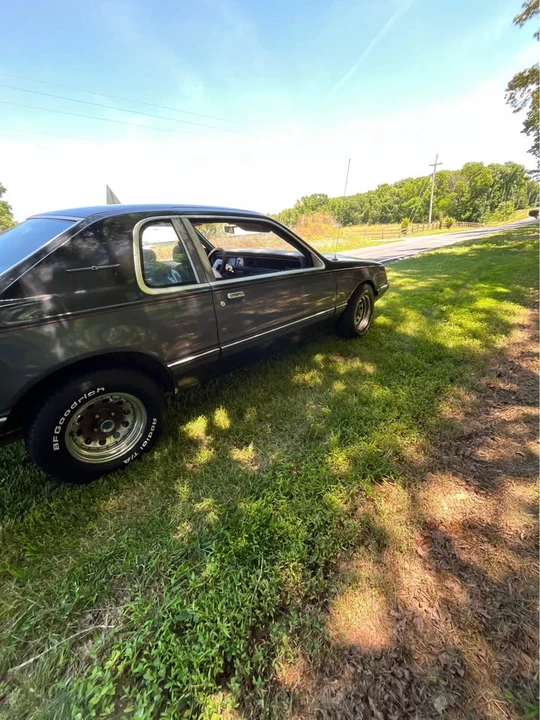 1984 Ford Thunderbird 9th Gen - Image 6 of 10