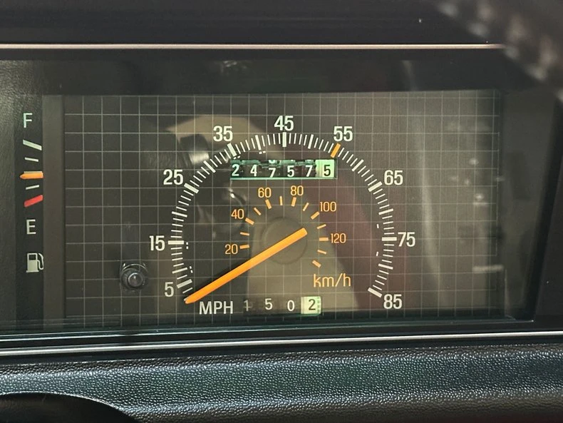 1984 Ford Thunderbird 9th Gen - Image 24 of 31