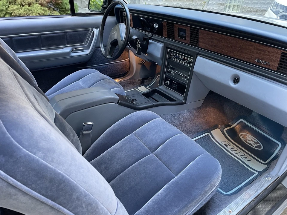 1984 Ford Thunderbird 9th Gen - Image 14 of 21