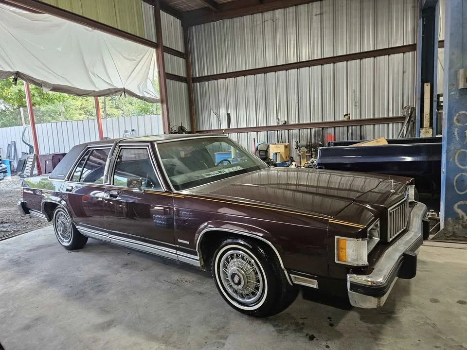 1984 Ford Crown Victoria - Image 3 of 6
