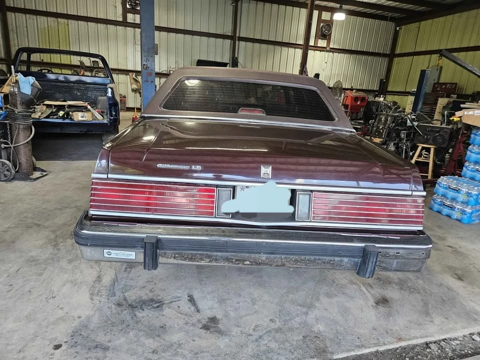 1984 Ford Crown Victoria - Image 2 of 6