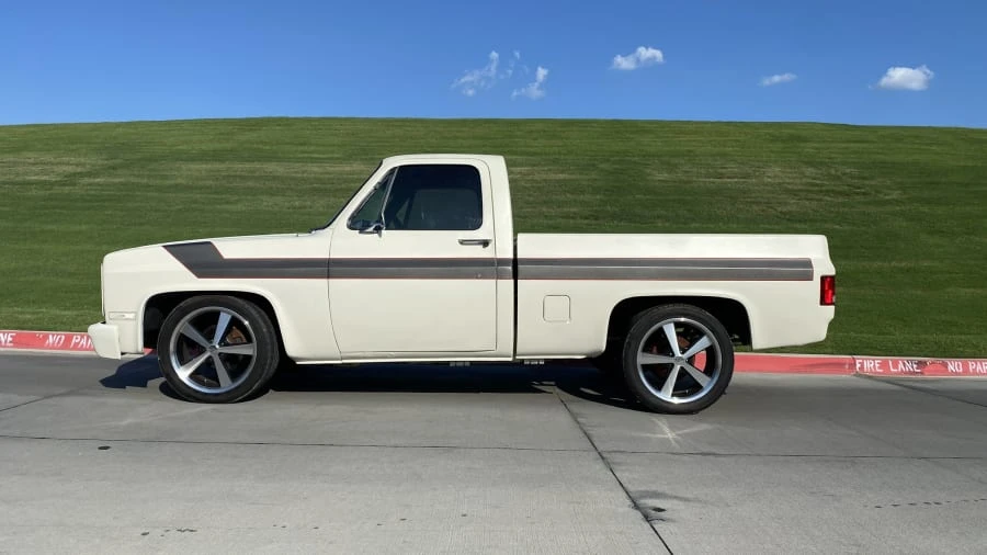 1984 GMC C/K 3rd Gen - Image 2 of 8
