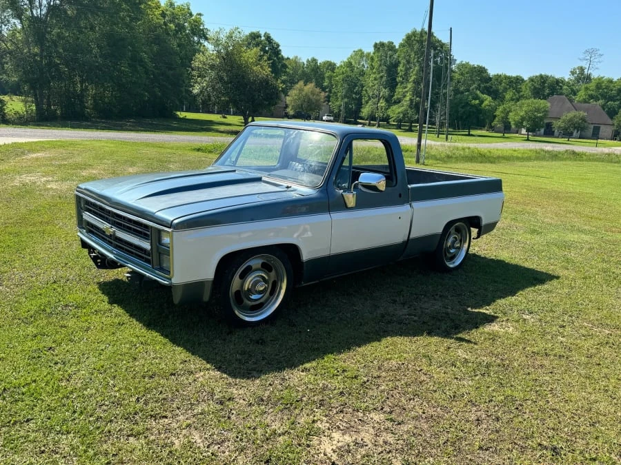 1984 GMC C/K 3rd Gen - Image 4 of 12