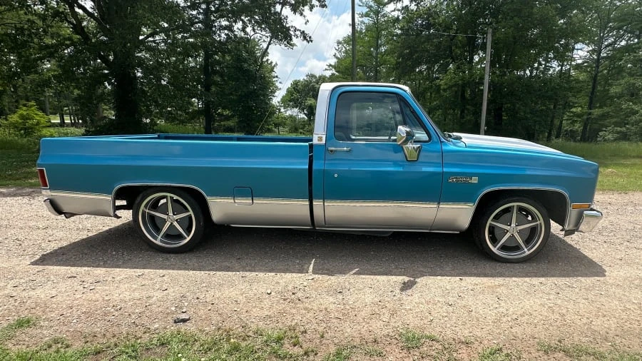 1984 GMC C/K 3rd Gen - Image 2 of 9