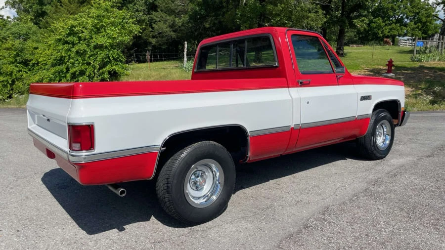 1984 GMC C/K 3rd Gen - Image 3 of 23