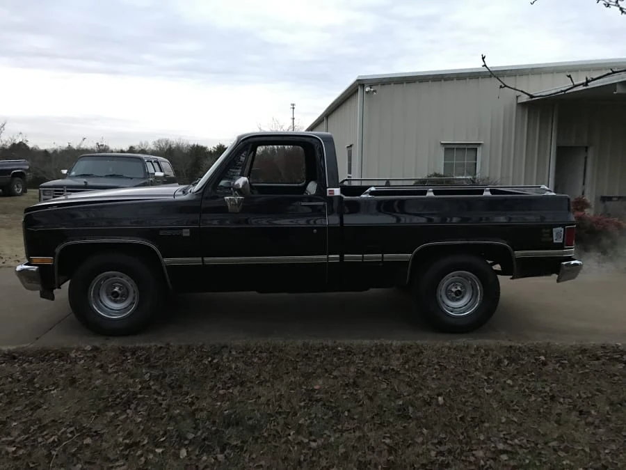 1984 GMC C/K 3rd Gen - Image 3 of 12
