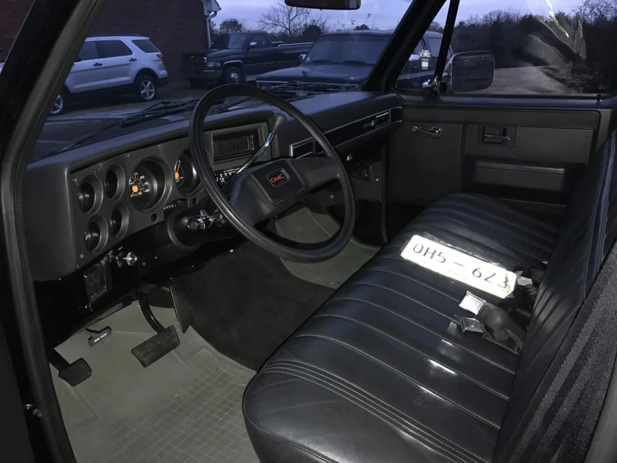 1984 GMC C/K 3rd Gen - Image 4 of 12