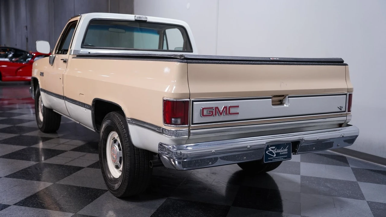 1984 GMC C/K 3rd Gen - Image 8 of 12