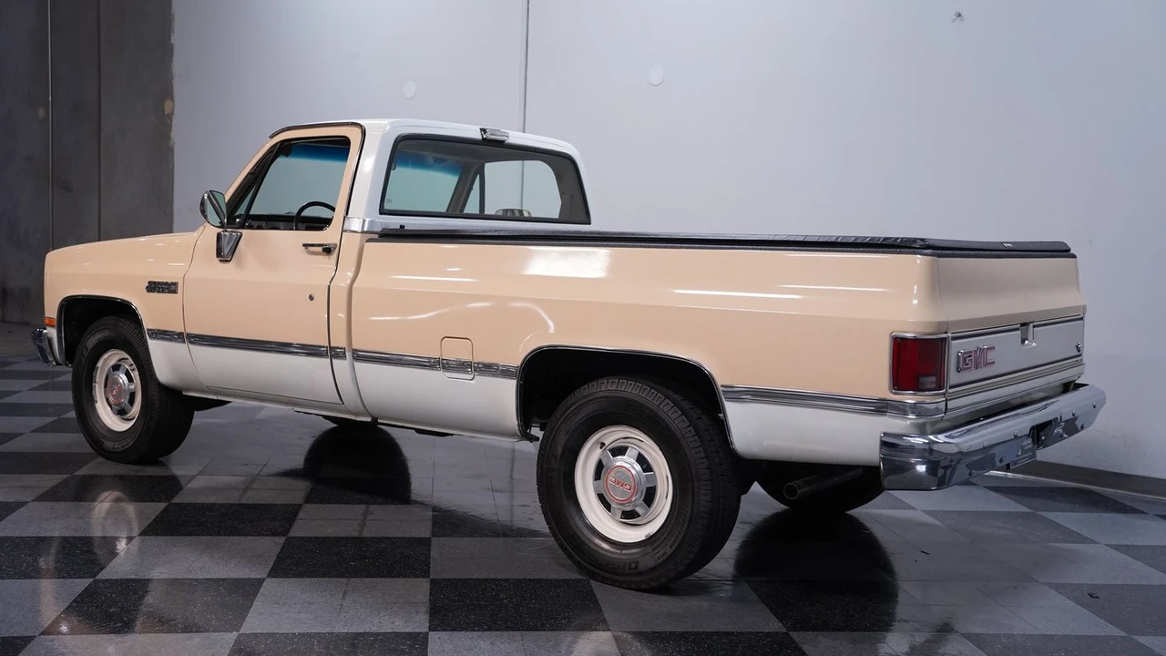 1984 GMC C/K 3rd Gen - Image 7 of 12