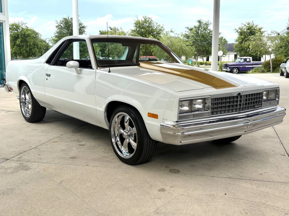 1984 GMC Sprint/Caballero - Image 6 of 31