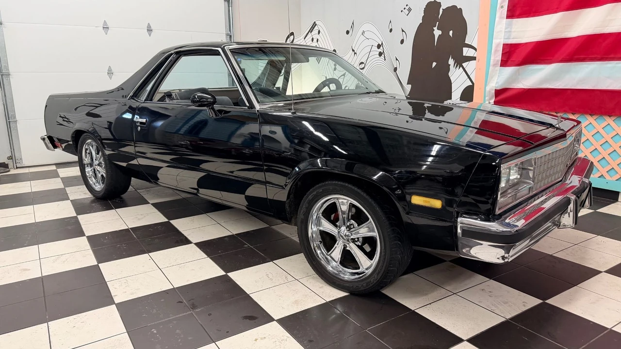 1984 GMC Sprint/Caballero - Image 2 of 21