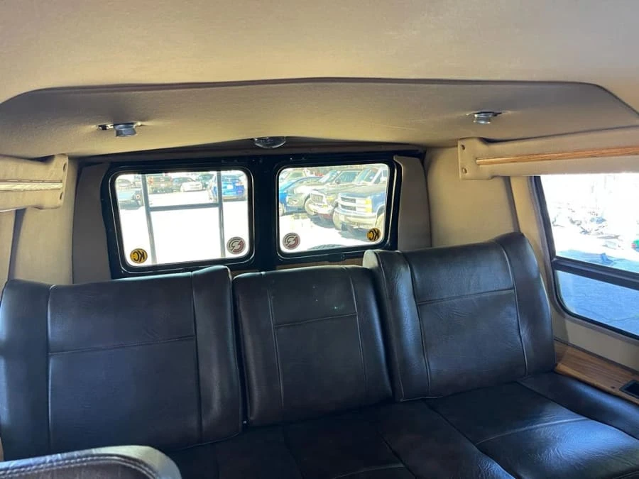 1984 GMC G-series Van - Image 14 of 19