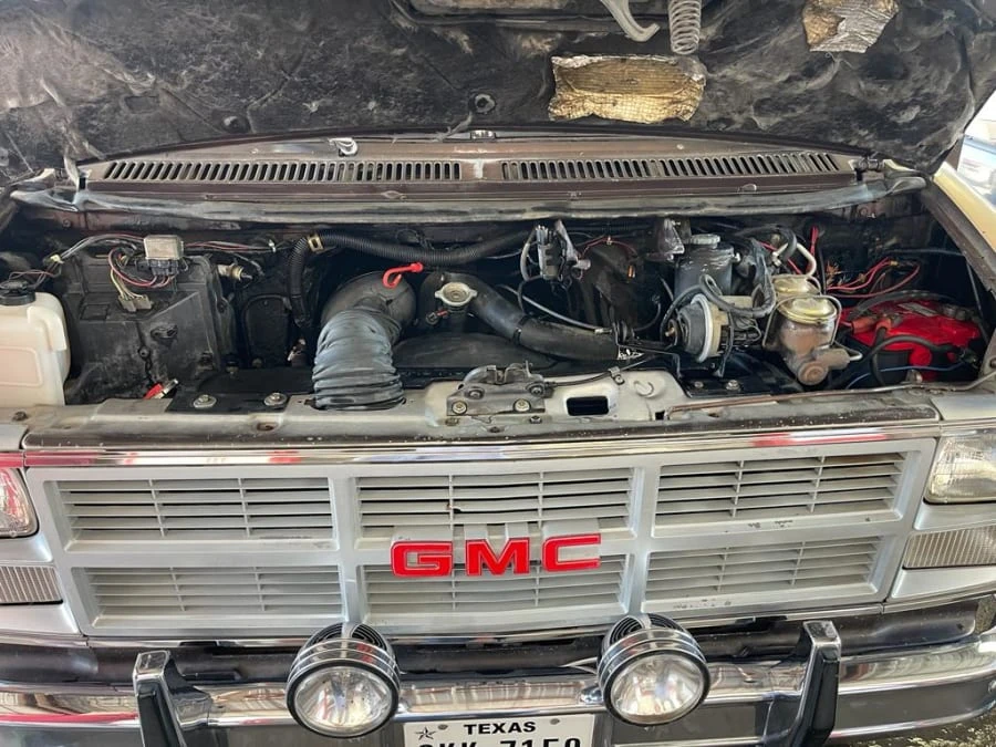 1984 GMC G-series Van - Image 16 of 19