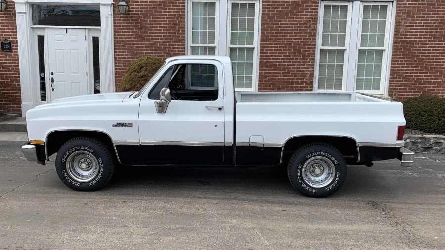 1984 GMC C/K 3rd Gen - Image 2 of 8