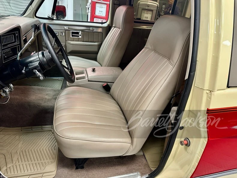 1984 GMC Jimmy 2nd Gen - Image 9 of 17