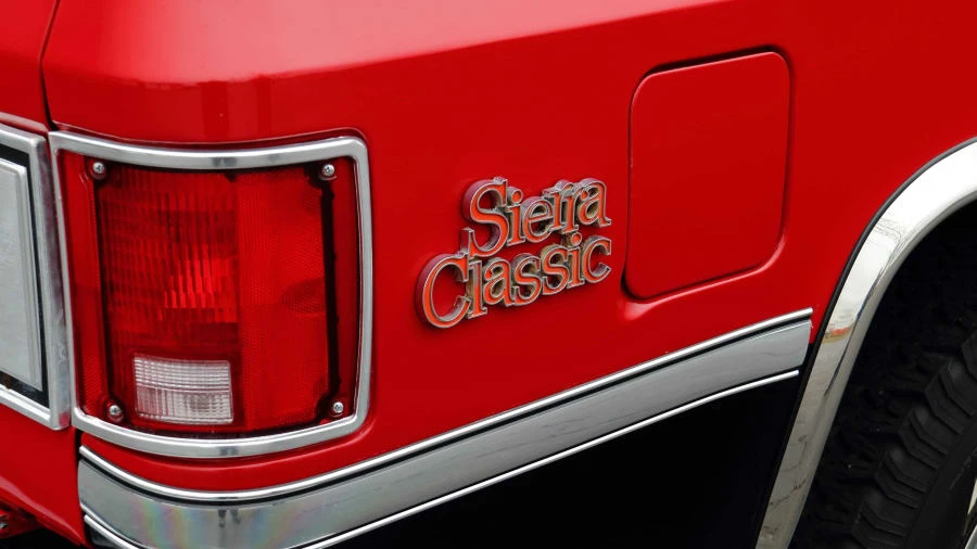 1984 GMC Jimmy 2nd Gen - Image 18 of 21