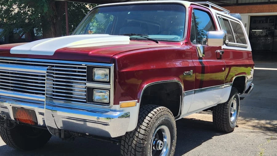 1984 GMC Jimmy 2nd Gen - Image 2 of 8