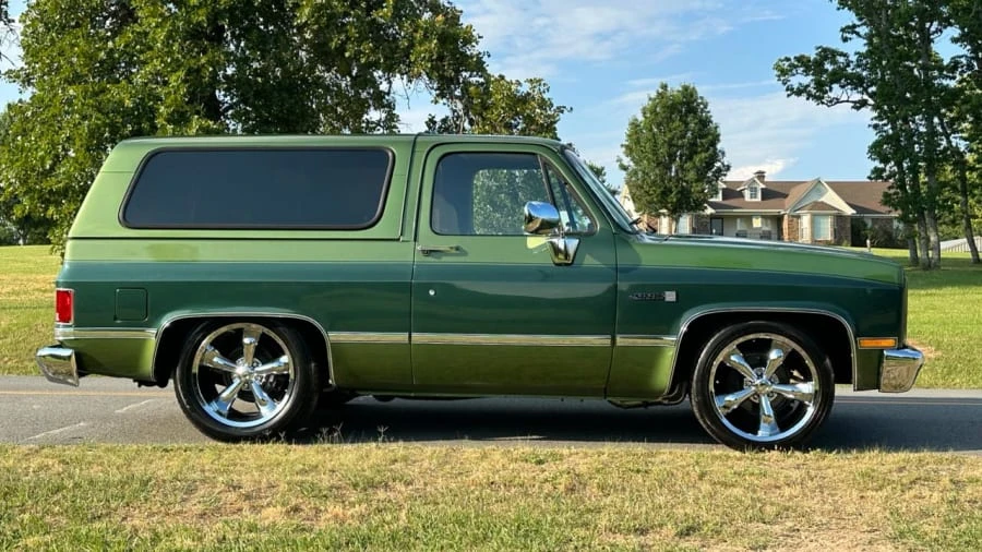 1984 GMC Jimmy 2nd Gen - Image 2 of 31