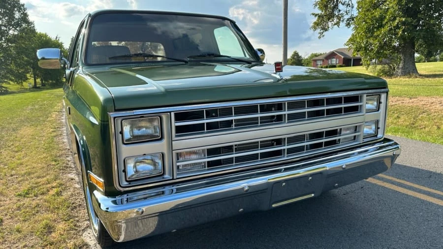 1984 GMC Jimmy 2nd Gen - Image 5 of 31