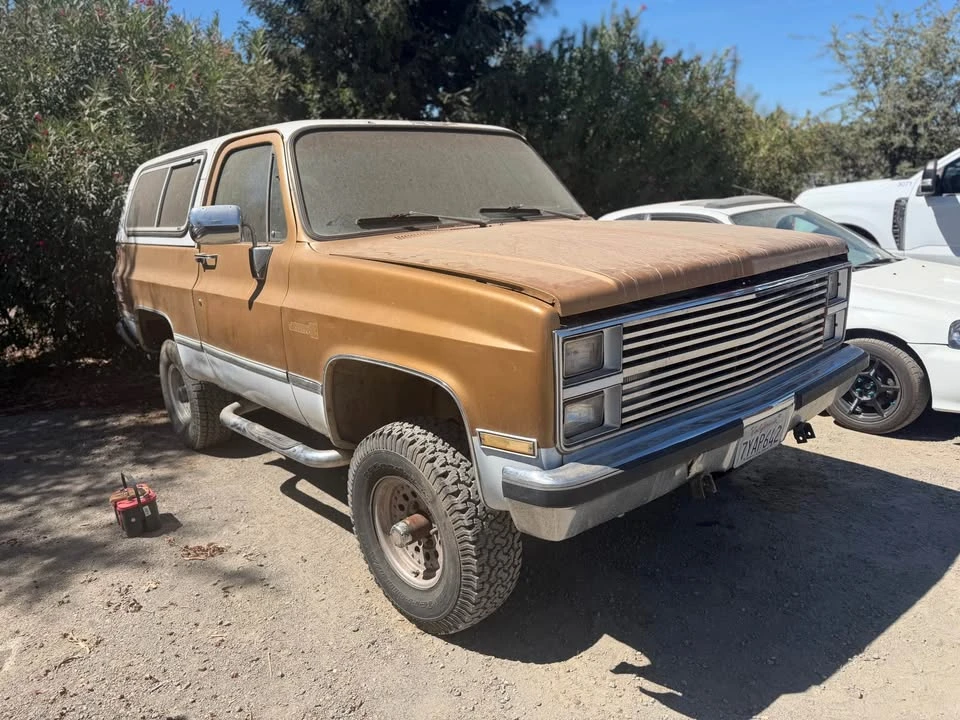 1984 GMC Jimmy 2nd Gen - Image 2 of 3