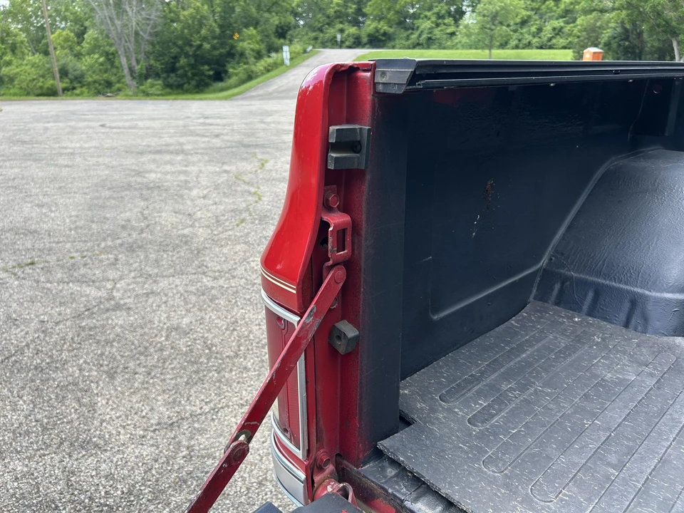 1984 GMC C/K 3rd Gen - Image 25 of 31
