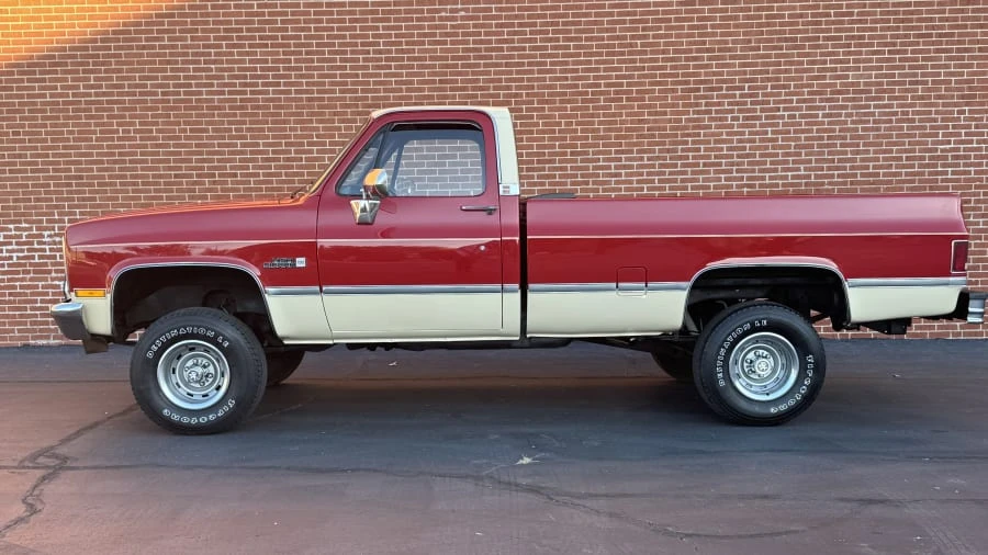 1984 GMC C/K 3rd Gen - Image 2 of 9